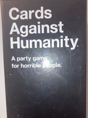 Cards Against Humanity Base Game - Authentic Edition (600 Cards)